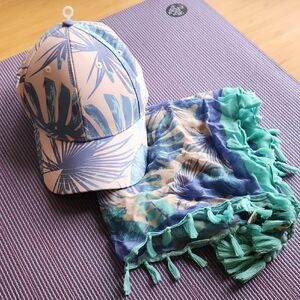 Tropical Print Cap and Scarf Set